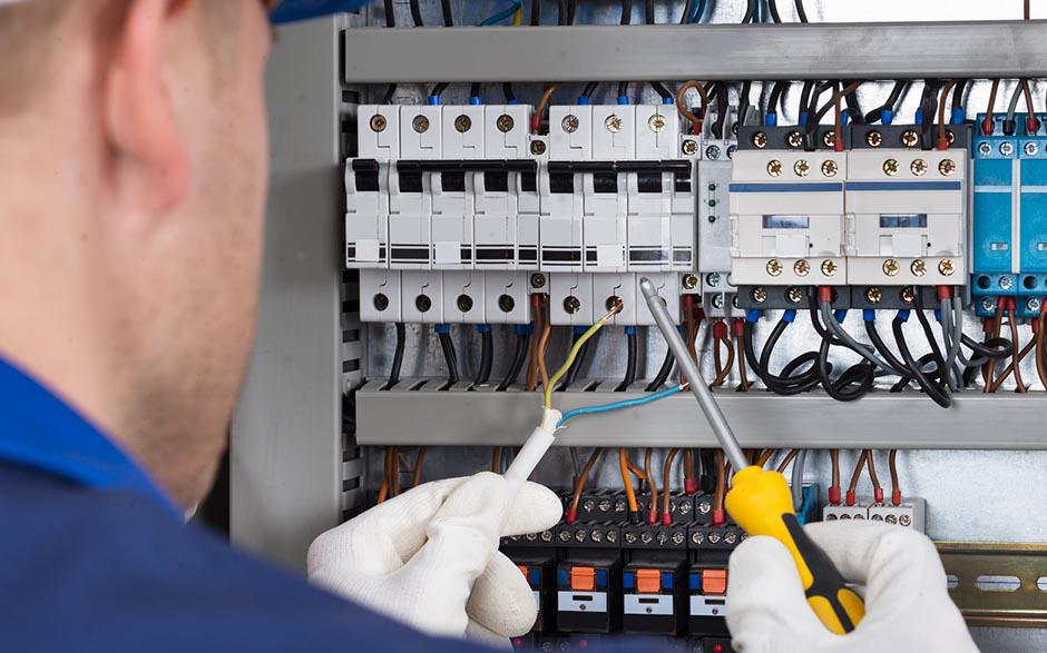 prix dépannage électrique Paris 7